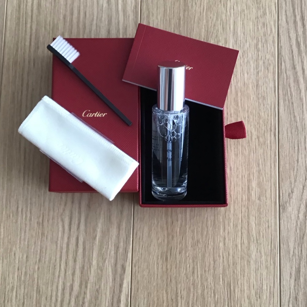 NEW Cartier Cleaning Kit